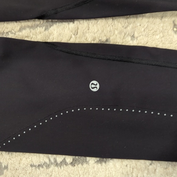 Lululemon Extra Mile Tight (Reflective 28") Black - Picture 10 of 15